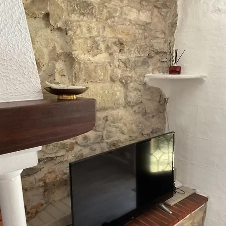 Place Aux Herbes Appartement Nîmes