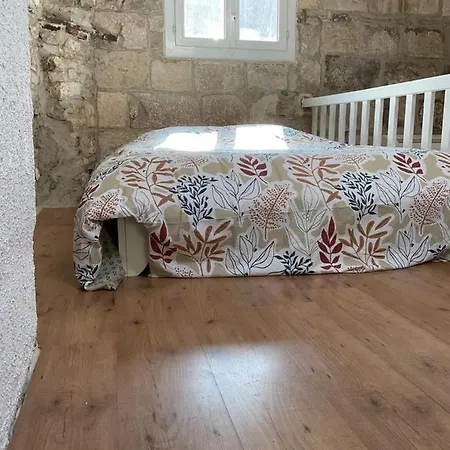 Place Aux Herbes Lejlighed Nîmes