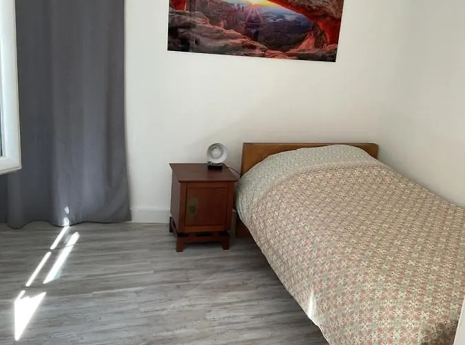 Place Aux Herbes Appartement Nîmes